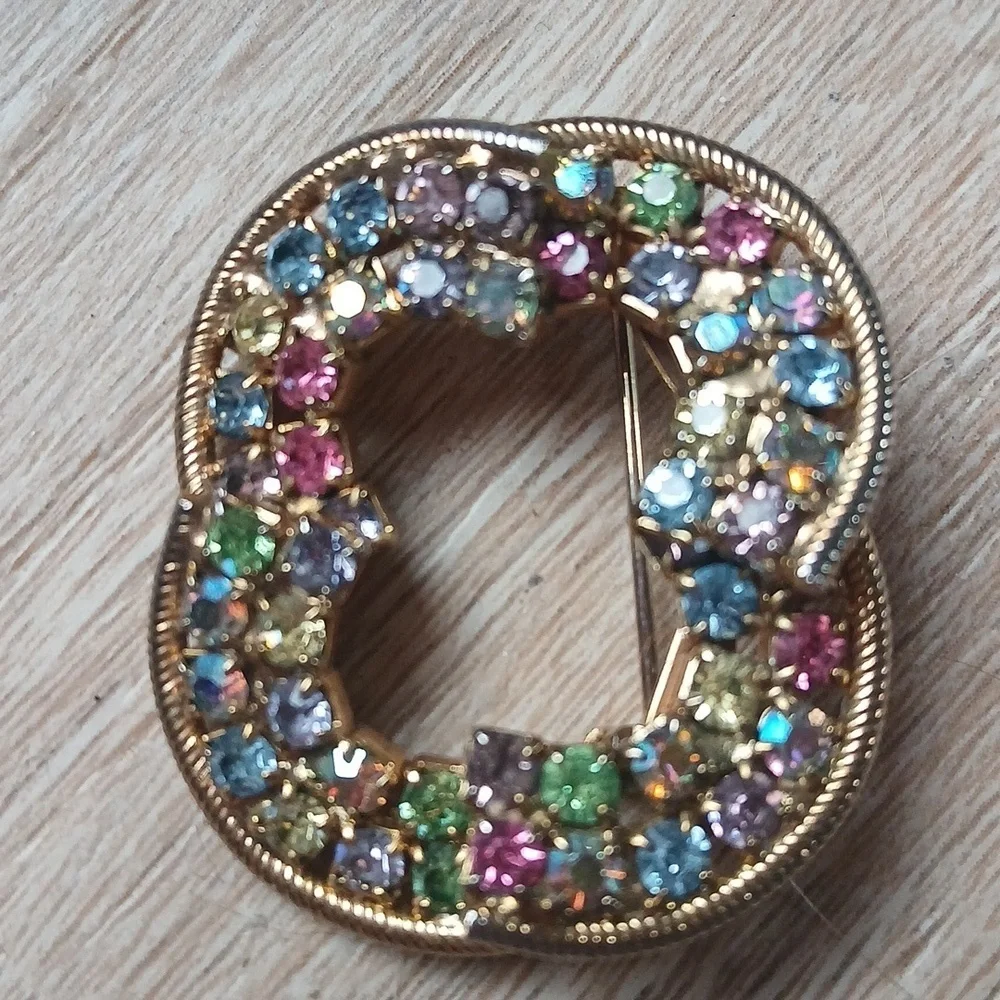 Vintage 80's Crystal Brooch Pin Encrusted Rhinestones Gold Filled Multi-Color - Picture 2 of 16